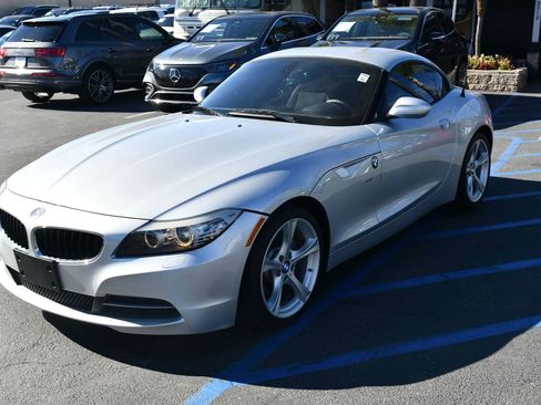 Used 2011 BMW Z4 sDrive30i w/ Premium Pkg image 3