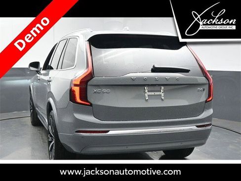 New 2025 Volvo XC90 B6 Core w/ Protection Package image 6