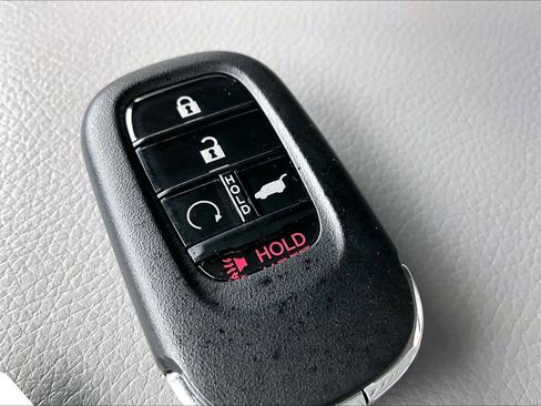 Used 2025 Honda Pilot EX-L image 14