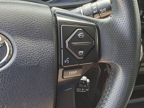 Used 2018 Toyota 4Runner TRD Off-Road image 26