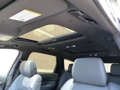 Used 2022 Buick Enclave Premium w/ Experience Buick Package AWD/4WD image 40