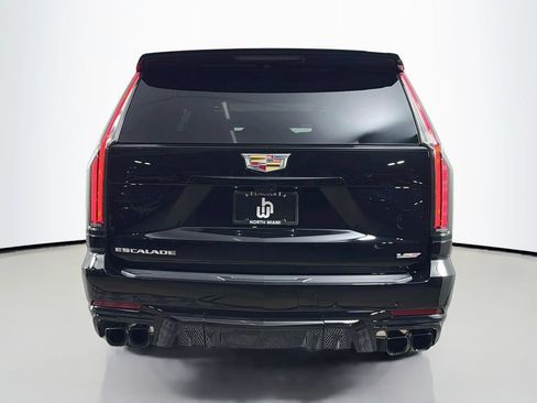 Used 2025 Cadillac Escalade V w/ LPO, Floor Liner Package AWD/4WD image 6