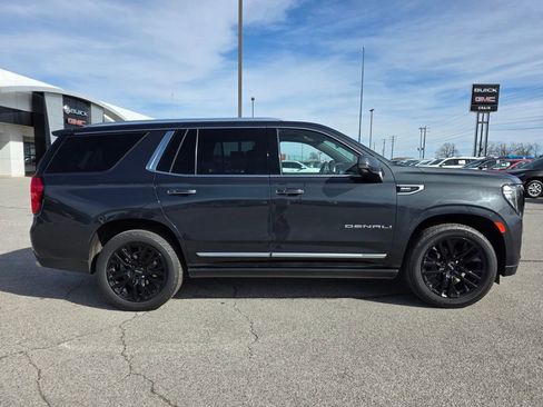 Used 2022 GMC Yukon Denali image 9