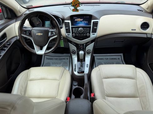 Used 2014 Chevrolet Cruze LT FWD image 14