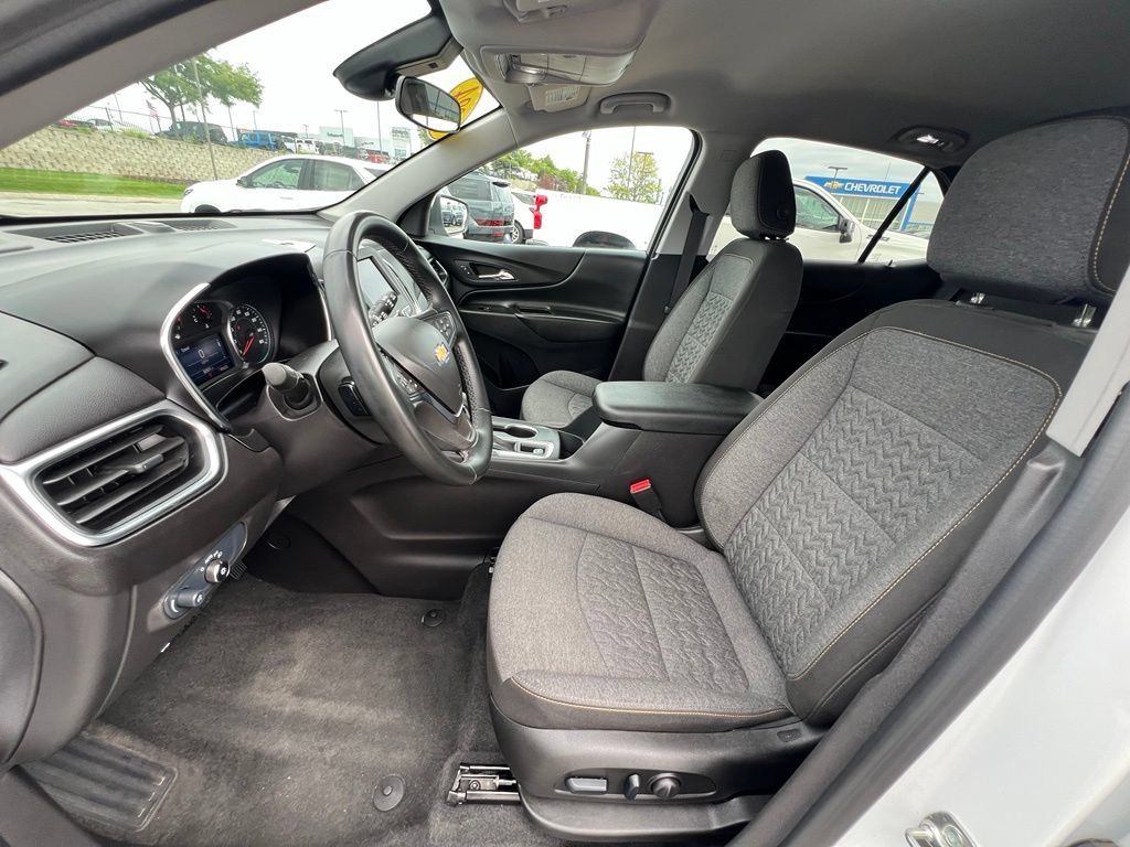 Used 2024 Chevrolet Equinox LT AWD/4WD image 19