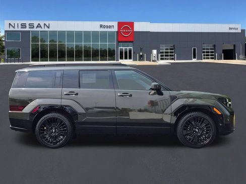 Used 2025 Hyundai Santa Fe Calligraphy AWD/4WD image 2