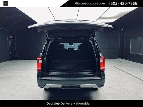 Used 2020 Ford Expedition XLT w/ Equipment Group 202A AWD/4WD image 50