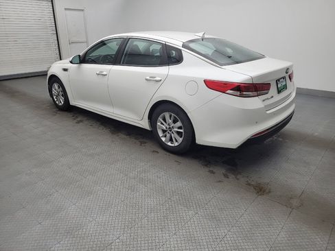 Used 2018 Kia Optima LX image 3