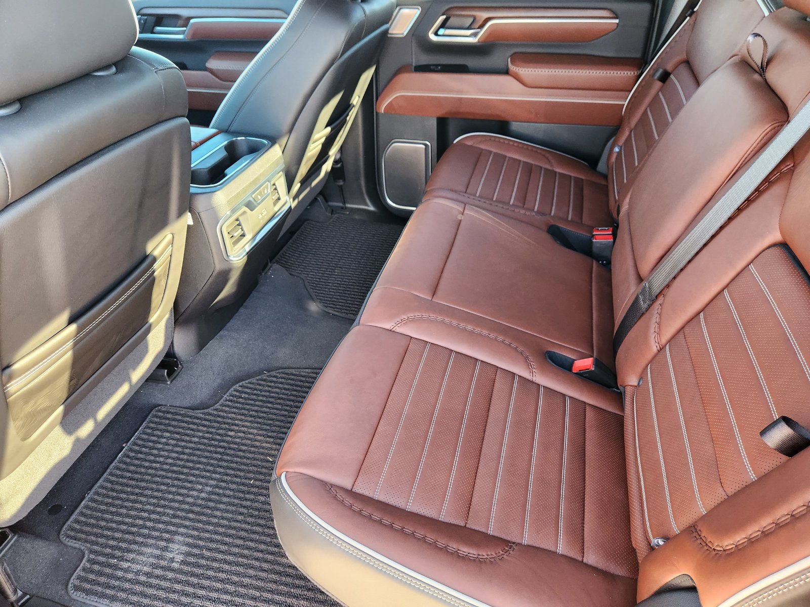 Used 2026 GMC Sierra 3500 Denali Ultimate AWD/4WD image 32