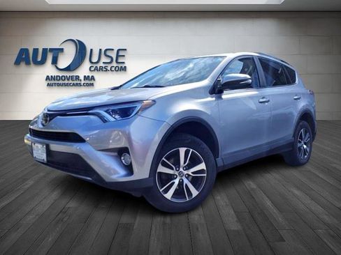 Used 2018 Toyota RAV4 XLE image 1