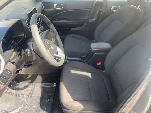 Certified 2023 Hyundai Venue SE w/ Cargo Package FWD image 10
