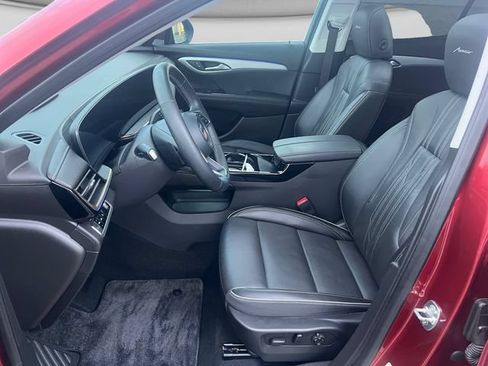 Used 2024 Buick Envision Avenir AWD/4WD image 12