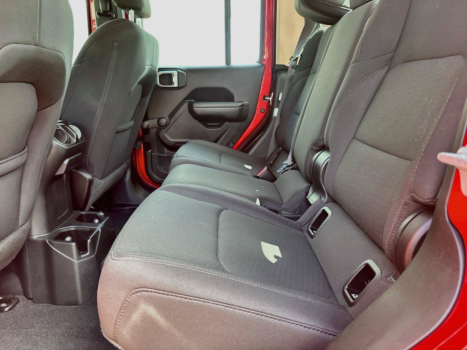 Used 2023 Jeep Gladiator Sport AWD/4WD image 23