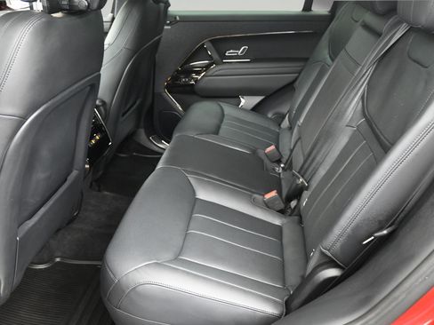 Used 2025 Land Rover Range Rover Sport Dynamic SE AWD/4WD image 6