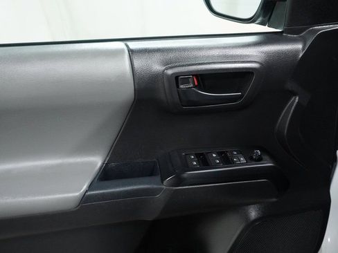 Certified 2023 Toyota Tacoma SR image 19