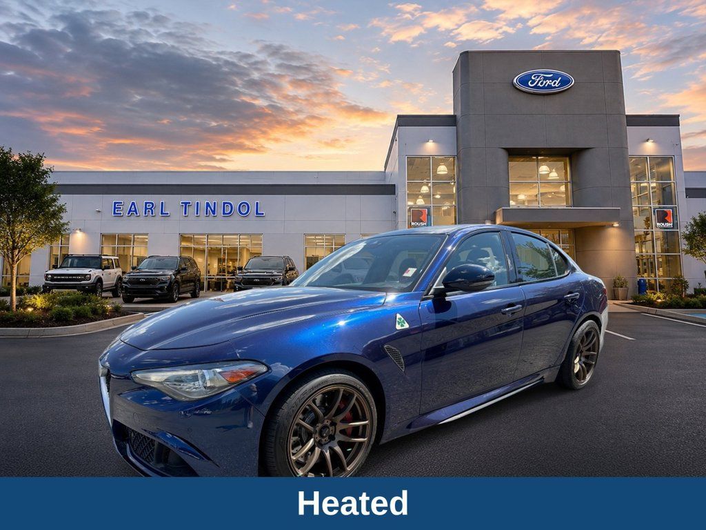Used 2017 Alfa Romeo Giulia Quadrifoglio RWD image 4