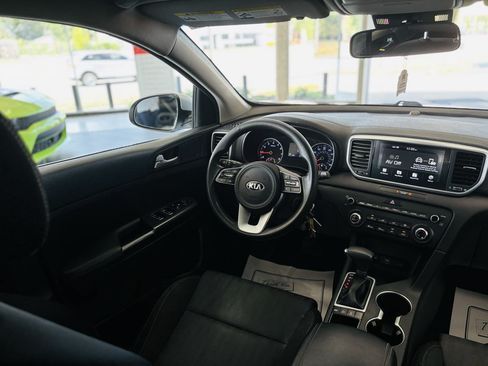 Used 2020 Kia Sportage LX AWD/4WD image 43