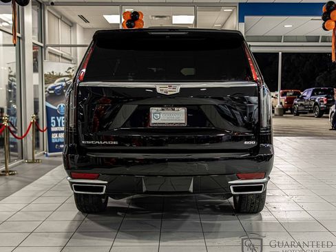 Used 2021 Cadillac Escalade ESV Premium Luxury w/ LPO, Floor Liner Package AWD/4WD image 13