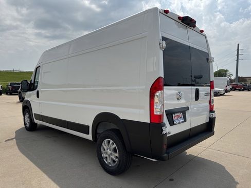 New 2025 RAM ProMaster 3500 w/ Quick Order Package 22G SLT image 13