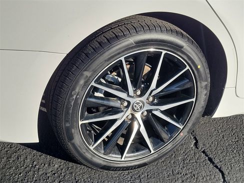 Used 2023 Toyota Camry SE image 24