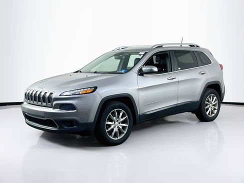 Used 2018 Jeep Cherokee Limited AWD/4WD image 1