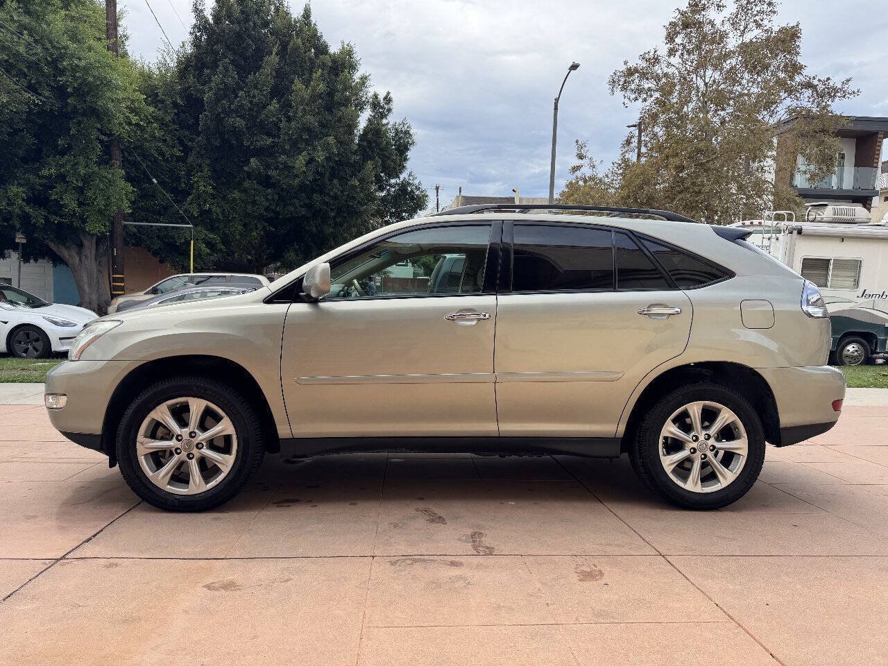 Used 2009 Lexus RX 350 2WD image 3