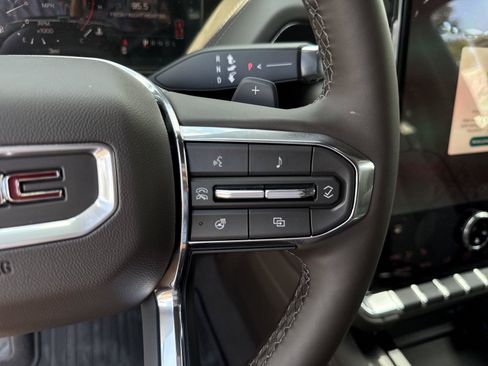 New 2026 GMC Yukon Elevation RWD image 25