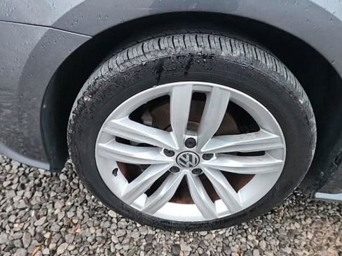 Used 2019 Volkswagen Passat 2.0T Wolfsburg w/ Wheels & Sunroof Package image 8