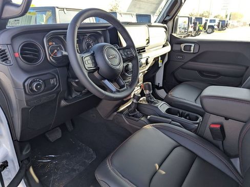 New 2026 Jeep Wrangler Unlimited Rubicon image 13