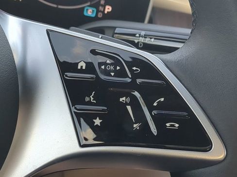 Used 2025 Mercedes-Benz C 300 Sedan image 25