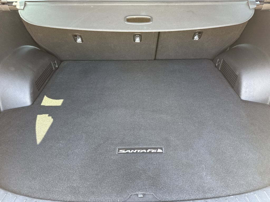 Used 2022 Hyundai Santa Fe Limited FWD image 10