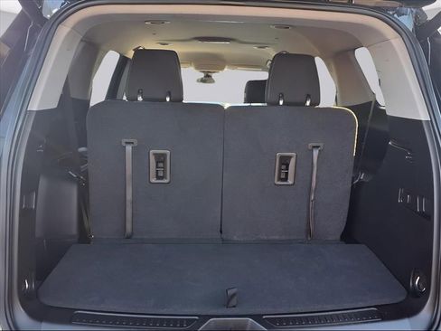 Used 2023 GMC Acadia SLE w/ Driver Convenience Package image 26