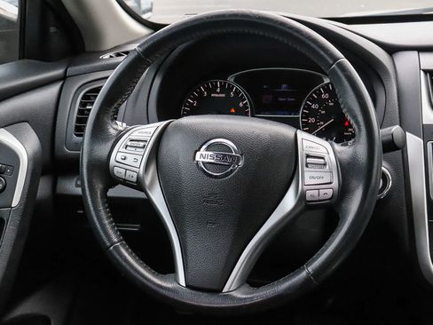 Used 2017 Nissan Altima 2.5 SV FWD image 21