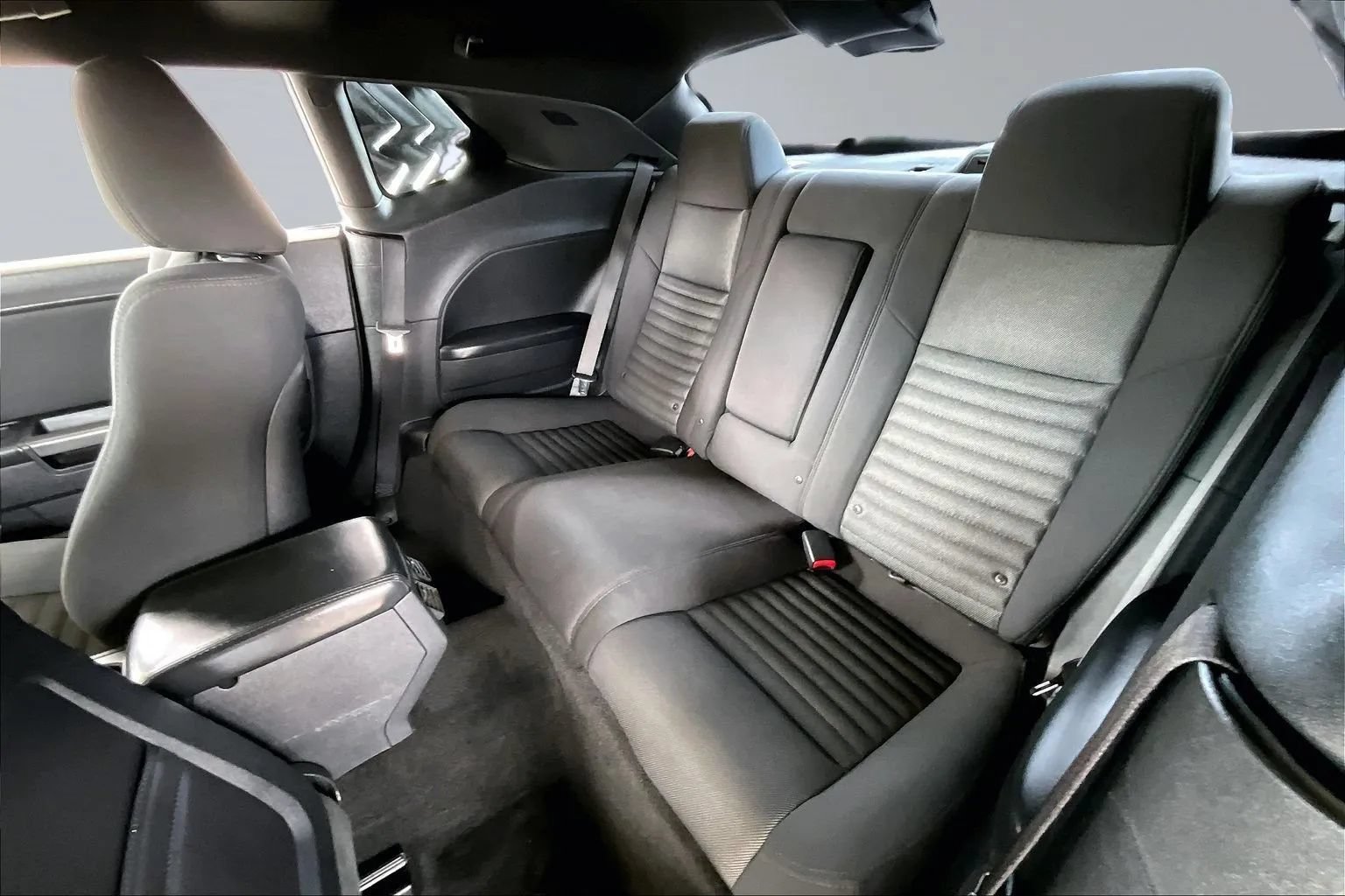 Used 2012 Dodge Challenger R/T RWD image 19