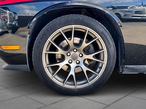 Used 2013 Dodge Challenger R/T image 9