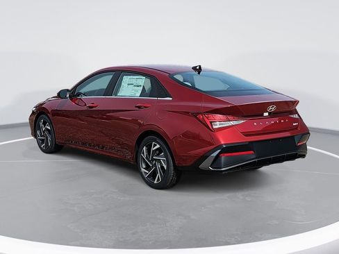 New 2026 Hyundai Elantra Limited image 7