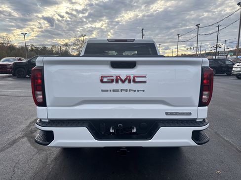 New 2026 GMC Sierra 1500 Elevation image 4
