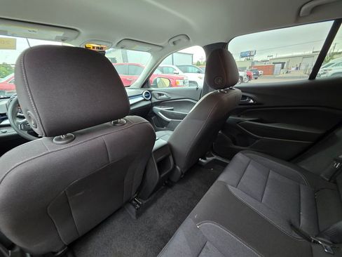 Used 2024 Chevrolet Trax LS FWD image 12