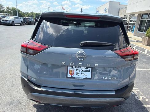 Used 2023 Nissan Rogue SL w/ SL Premium Package AWD/4WD image 4