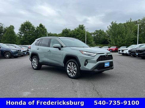 Used 2023 Toyota RAV4 XLE Premium AWD/4WD image 2