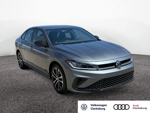 Used 2025 Volkswagen Jetta Sport FWD image 7
