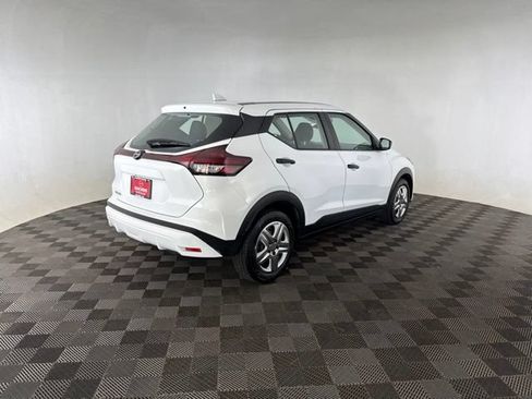 Certified 2023 Nissan Kicks S FWD image 5