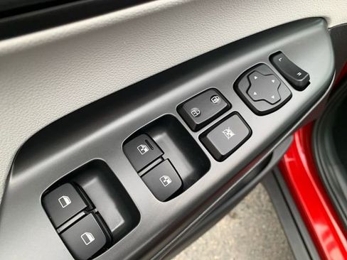 Used 2023 Hyundai Kona SEL image 18