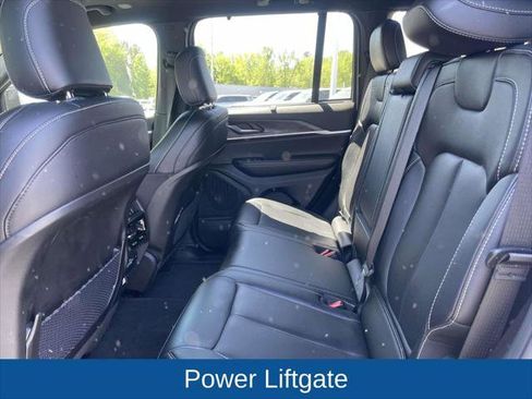 Certified 2025 Jeep Grand Cherokee Limited w/ Luxury Tech Group II AWD/4WD image 21