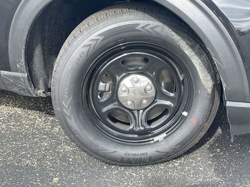 New 2025 Ford Explorer 4WD Police Interceptor image 9