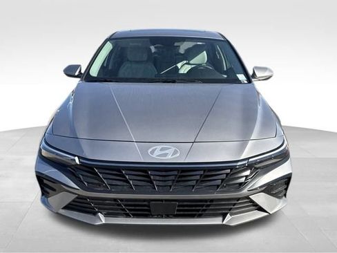 New 2026 Hyundai Elantra Limited image 8