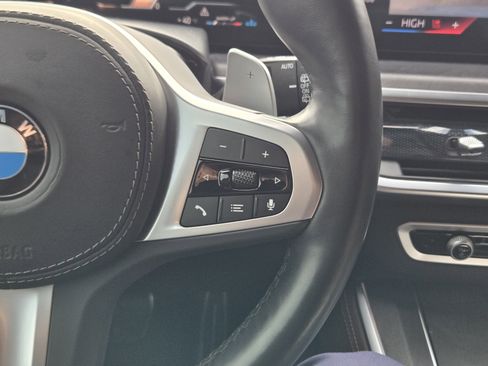 Used 2024 BMW X5 xDrive40i w/ M Sport Package image 39