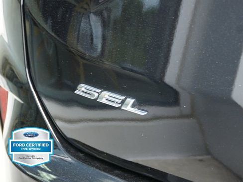 Certified 2022 Ford Edge SEL w/ Convenience Package AWD/4WD image 11