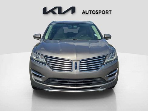 Used 2017 Lincoln MKC Premiere image 2