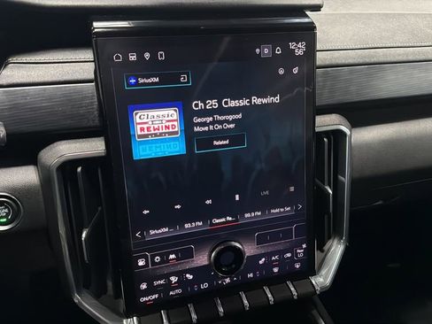 Used 2024 GMC Acadia Elevation AWD/4WD image 30